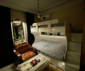 Sharing room in heart of TAKSIM