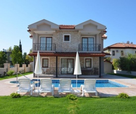 Stunning 4-Bed Villa Konak private & pool