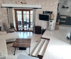 Stylish and Spacious Duplex 2+1 Flat in a Complex with Pool!