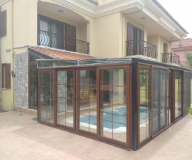 Triplex villa