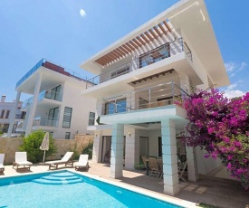 Villa in Kalkan Sleeps 8 includes Swimming pool Air Con and WiFi 1