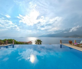 Villa Poseidon-in winter heated outdoor pool