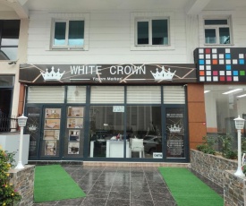 White Crown Suit Rezidans