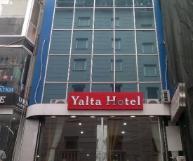 Yalta Hotel