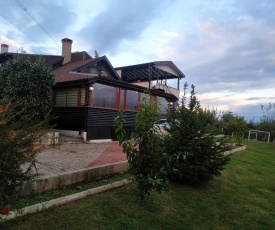 Yeşil Bahçe Çiftlik Evi