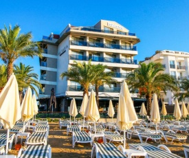 Aurasia Beach Hotel