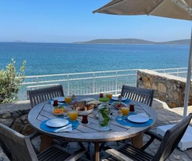 Beach House With Direct Access to Private Beach Near Bodrum