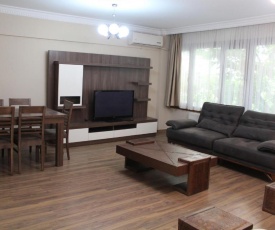 Bedir Comfortable Apartment 120m to Taksim Square