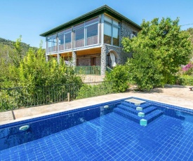 Belen Villa Sleeps 6 with Pool Air Con and WiFi