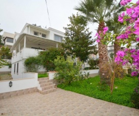 Bodrum Bitez Denize Yakın Villa Palmiye