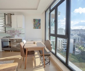 Bright and Cozy Apartment with City View in Besiktas