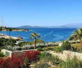 Bright Apartment with Sea View near Sea in Dalyan, Cesme
