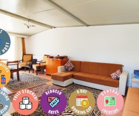 Central, Cozy, Comfy, 51 sqm House, Free, Fast Wi-Fi