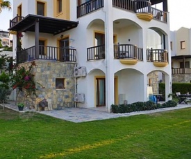 Comfortable 2 BR House with Garden and Shared Pool in Bodrum