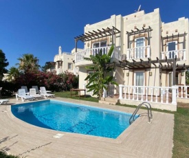 Comfortable Villa w/ Private Pool + Gym