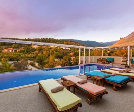 Islamlar Villa Sleeps 6 with Pool Air Con and WiFi