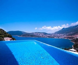 Kalkan Villa Sleeps 10 Pool Air Con WiFi