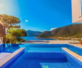 Kalkan Villa Sleeps 10 with Pool Air Con and WiFi