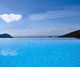 Kalkan Villa Sleeps 14 Pool Air Con WiFi