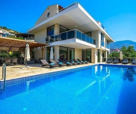 Kalkan Villa Sleeps 16 Pool Air Con WiFi