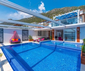 Kalkan Villa Sleeps 4 with Pool Air Con and WiFi