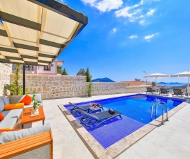 Kalkan Villa Sleeps 6 Pool Air Con WiFi