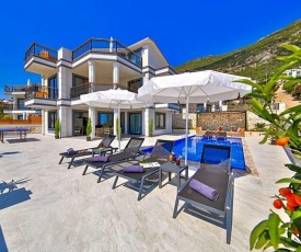 Kalkan Villa Sleeps 6 Pool Air Con WiFi