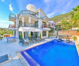 Kalkan Villa Sleeps 6 Pool Air Con WiFi T686461