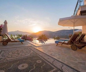 Kalkan Villa Sleeps 6 with Pool Air Con and WiFi