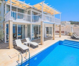 Kalkan Villa Sleeps 6 with Pool Air Con and WiFi