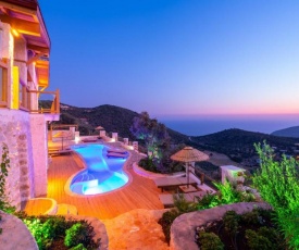 Kalkan Villa Sleeps 6 with Pool and Air Con