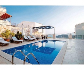 Kalkan Villa Sleeps 7 with Air Con and WiFi