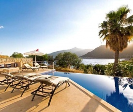 Kalkan Villa Sleeps 8 Pool Air Con WiFi