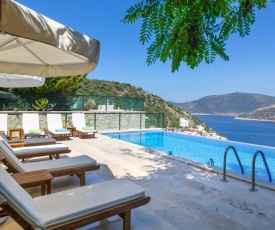 Kalkan Villa Sleeps 8 with Pool Air Con and WiFi