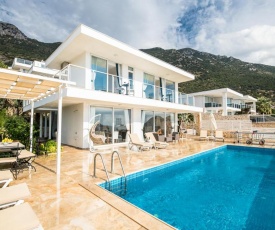 Kalkan Villa Sleeps 8 with Pool and Air Con