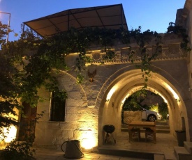 Kayhan Cave Villa