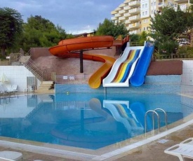 Lovely Home with Shared Pool near Beach in Alanya