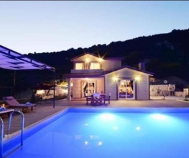 Marvelous Villa with Private Pool and Jacuzzi in Kas, Antalya