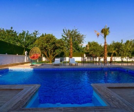 Marvelous Villa with Private Pool in Muratpasa