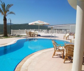 2 Bed, 2 Bath Apartment On Private Site Within 300 Metres Of The Beach