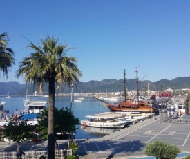 Modern and Vibrant Apartment 7 Min to Marmaris Public Beach