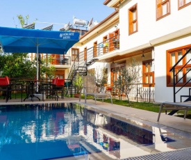 Pera House Kaleiçi Suit&Family Apartments