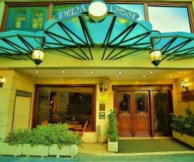 Pera Rose Hotel