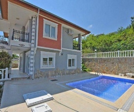 Private Pool & Garden Villa