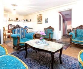 Apartment with 2 bedrooms in Beyoglu Istanbul
